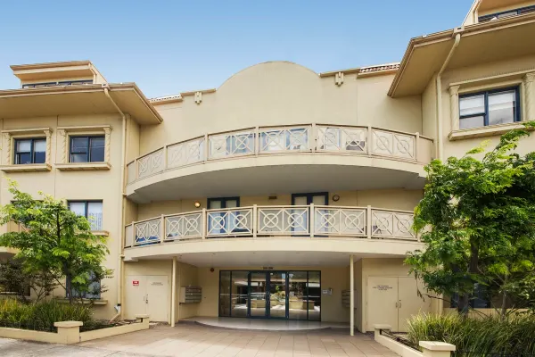 13/1083-1089 Glen Huntly Road (1/9)