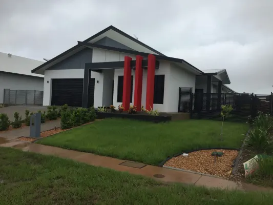 13 Lemke Street (1/8)
