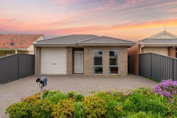 13A Harcourt Avenue (1/27)