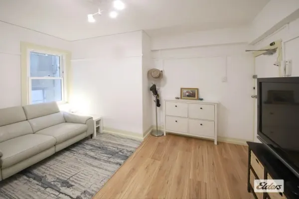 14/19A Tusculum Street (1/16)