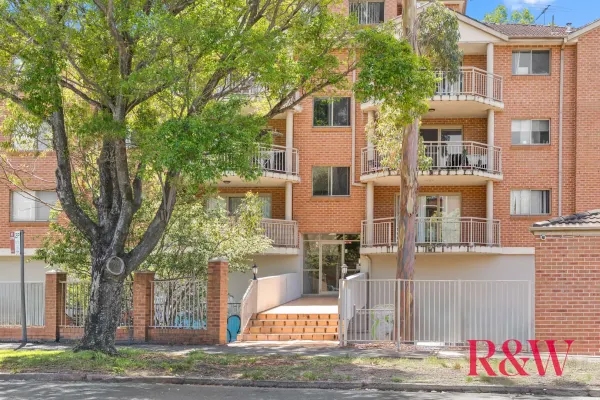 14/4-6 ELVA STREET (1/19)