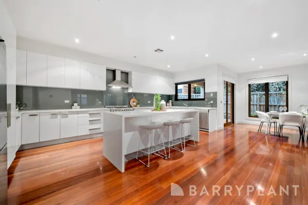 14 Maloney Rise (1/22)