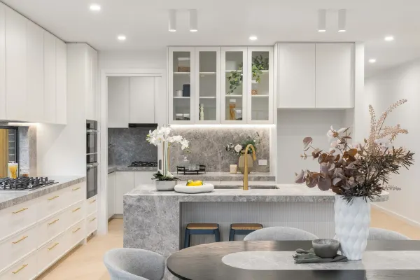 14A Douglas Street (1/15)