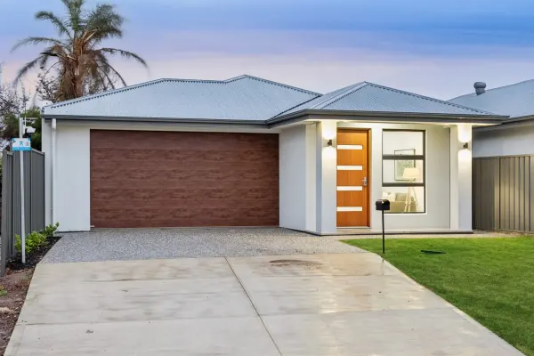 14A Ratcliffe Road (1/1)