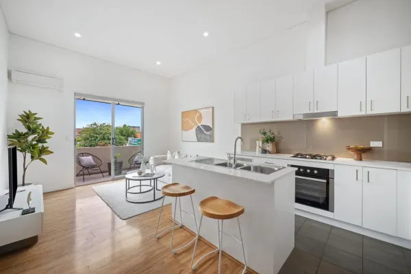 15/129-131 Parramatta Road (1/10)