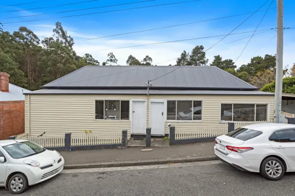 15-17 Wynyard Street (1/19)