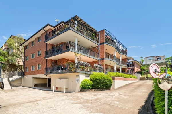 15/32-34 Wolli Creek Road (1/14)