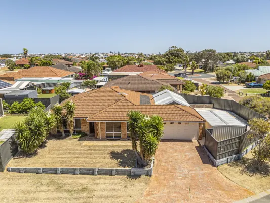 15 Arthurs Vale (1/28)