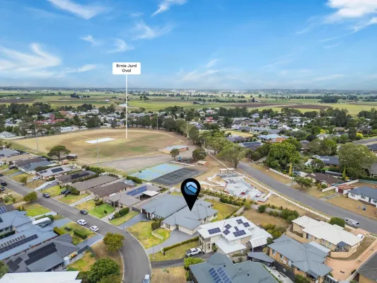 15 Parklands Road (1/20)