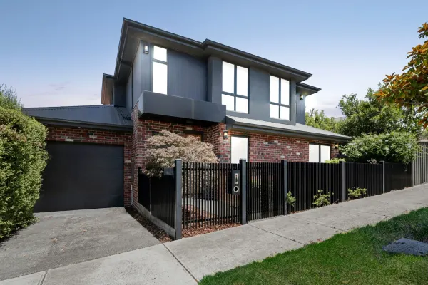 15A Vaux Street (1/11)