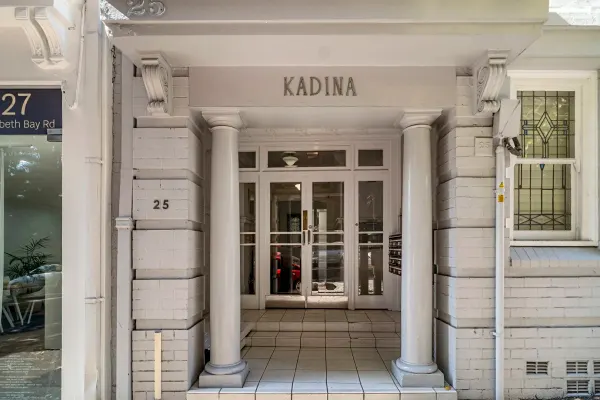 16/25 Elizabeth Bay Road (1/6)