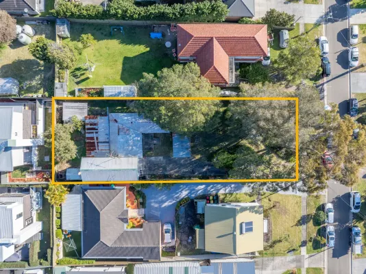 16 Chipilly Avenue (1/5)