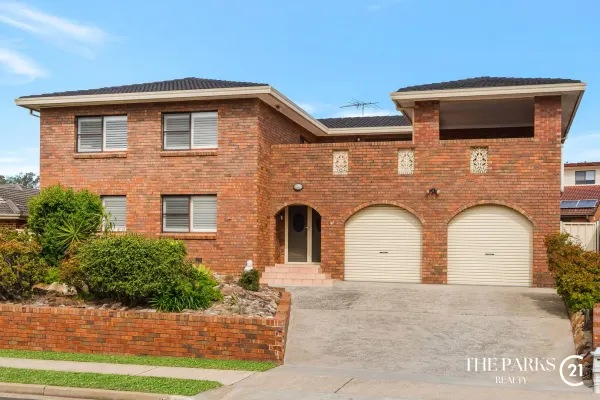 16 Loddon Close (1/22)