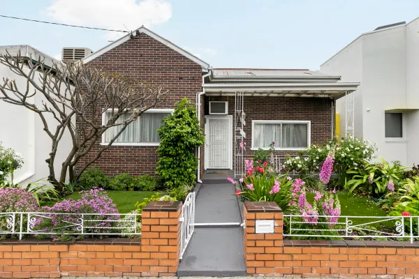 160 Albert Street (1/12)