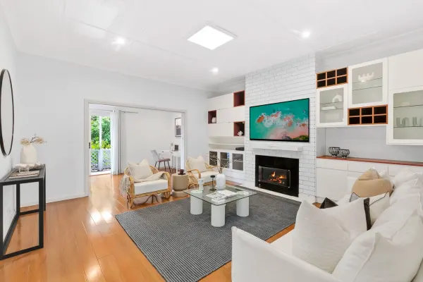 165 Rainbow Street (1/14)