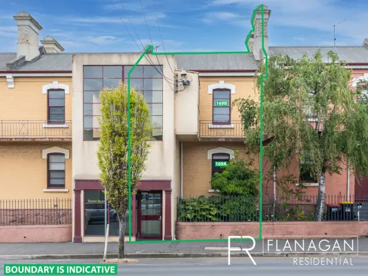 169 Wellington St (1/27)