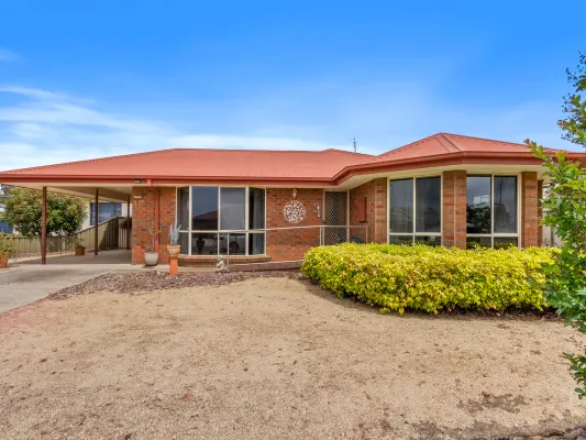 16A Ingo Renner Drive (1/18)