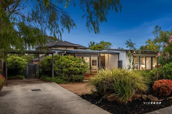 16b Moira Avenue (1/11)