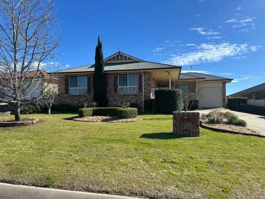 17 Crestview Place (1/23)