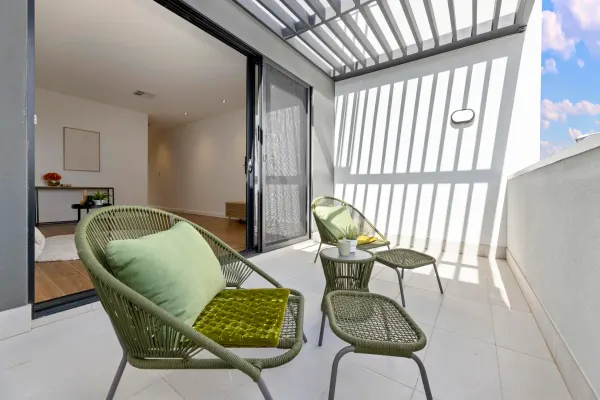 17 Monash Street (1/22)