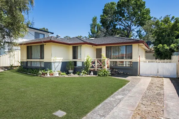 17 Wahroonga Road (1/14)
