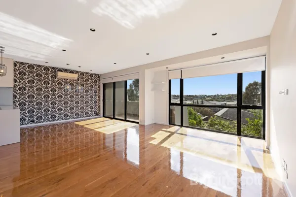 18 Cornwall Place (1/21)