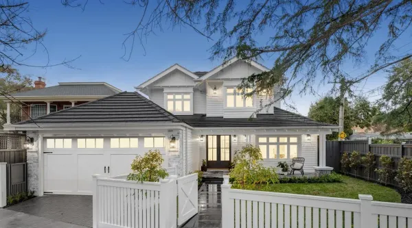 18 Garden Avenue (1/1)