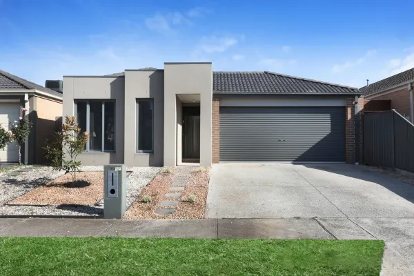 18 Longfield way (1/12)