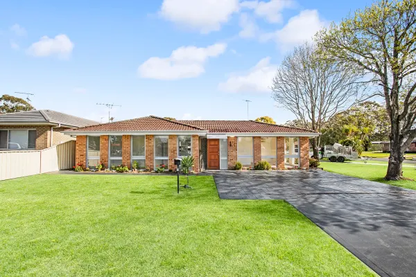 18 NAROOMA AVE (1/24)
