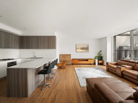 19/4-8 Hugh Avenue (1/8)