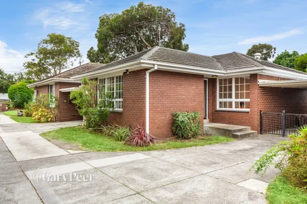 2/10 Turner Road (1/11)