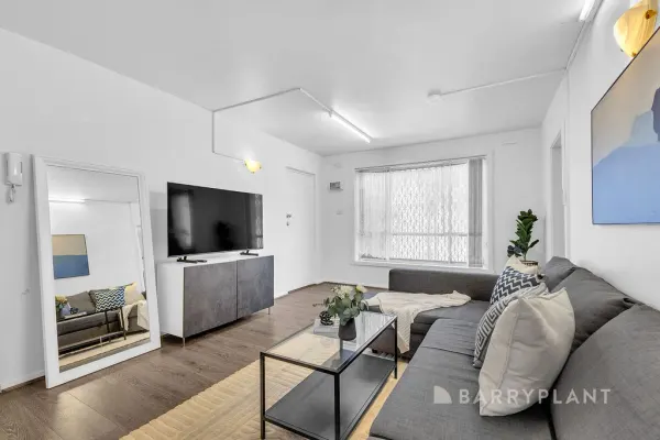 2/14 Bettina Street (1/9)