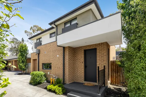 2/18 Avoca Street (1/14)