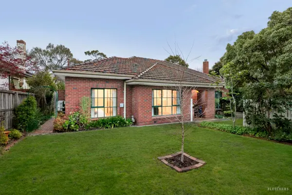 2/2 Bona Vista Avenue (1/12)