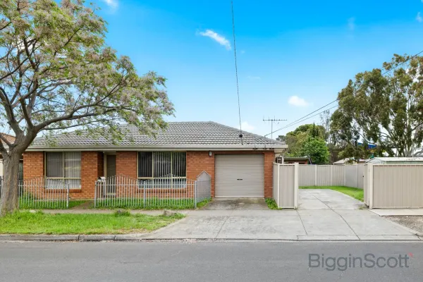 2/2 Doherty Street (1/9)