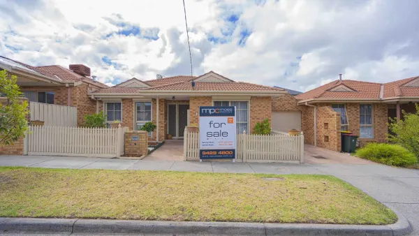 2/22 Hourigan Avenue (1/14)