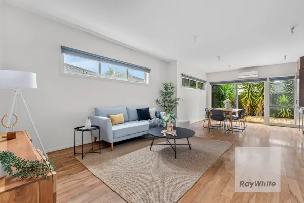 2/25 Clunes Street (1/13)
