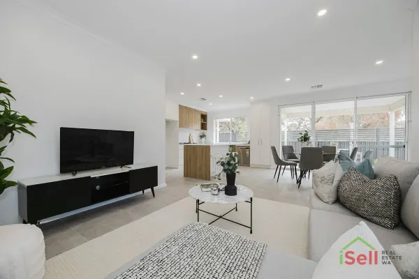 2/280 Camberwarra Drive (1/35)