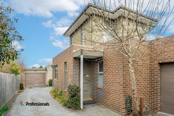 2/29 Hilda Street (1/8)