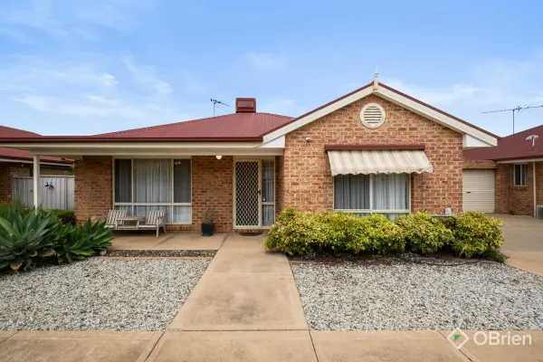 2/36 Lynch Street (1/1)