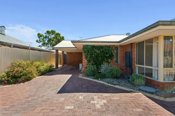 2/44 Charles Street (1/13)