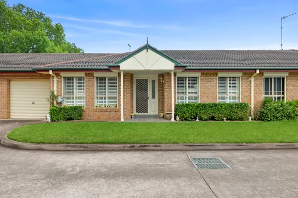 2/68 Windsor Street (1/11)
