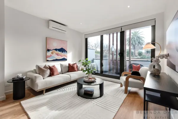 2/972 Riversdale Road (1/12)