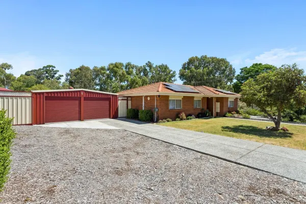 2 Grogan Close (1/22)