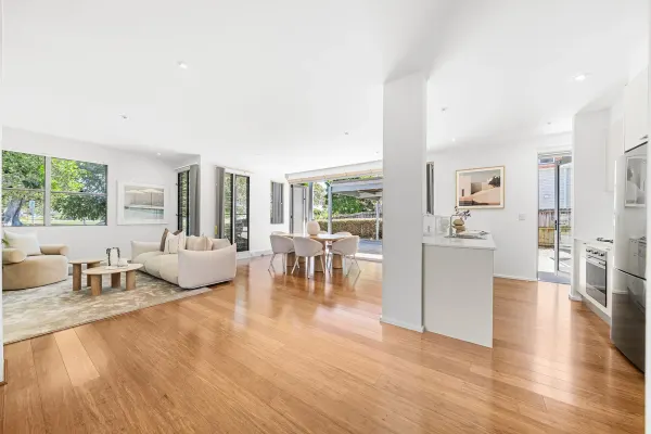 2 Jasmine Street (1/15)