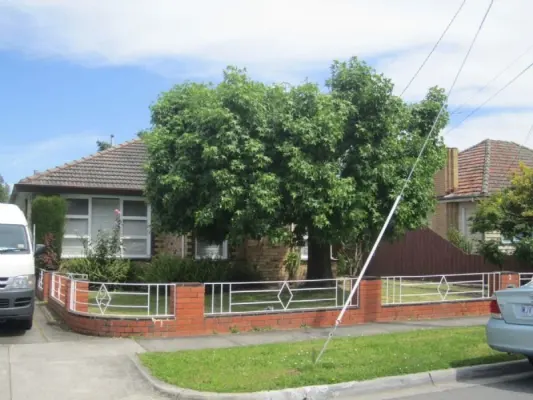 2 Purdy Avenue (1/4)