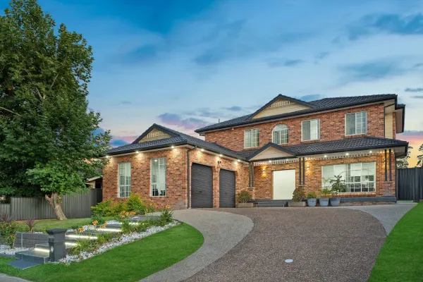 20 Ingham Drive (1/16)