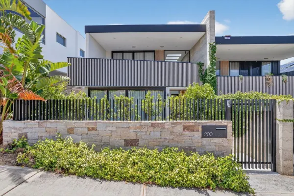 200 Ewen Street (1/37)