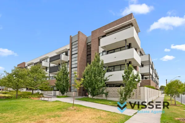 201/16 Lomandra Drive (1/20)