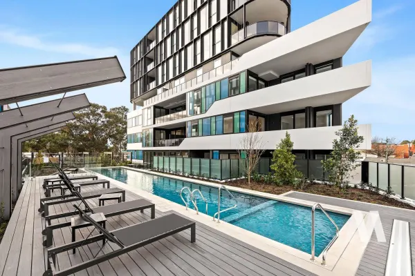 205/166 Whitehorse Road (1/16)